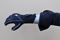 GLOVE_2.jpg