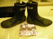 O'Neill 5mm Dive Boots 001.jpg