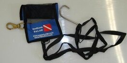 Fishnfins Reef Hook.jpg