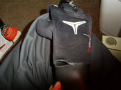 glove1.jpg