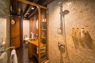 Cabins 05.jpg