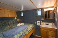 cabin-5-a-king-caribbean-explorer-2.jpg