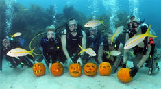 Halloween-Underwater-Pumpkin-Carving.jpg