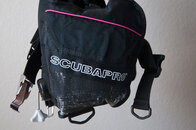 ScubaPro Women's XS BCD-7.jpg