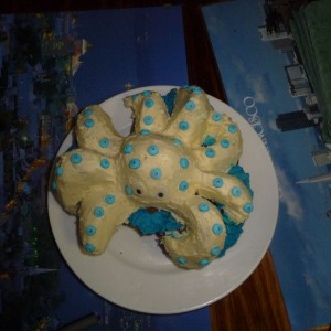 Blue-ring octopus cake I made :)