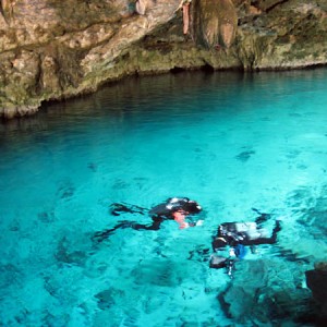 Starting a dive at Gran Cenote