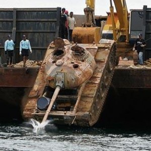 Tanks dumped in Gulf of Thailand