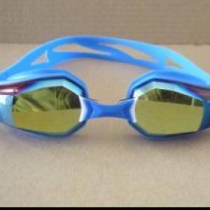 swimming goggles and fins