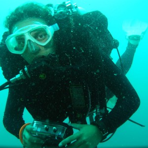 Pilar Diving the MKVI