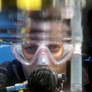 Divemaster Trainee in action