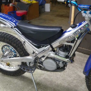 Trail Riding seat on Sherco