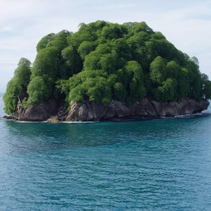 Lingkisan Island