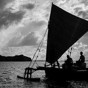 bwsailboatsilhouette.jpg