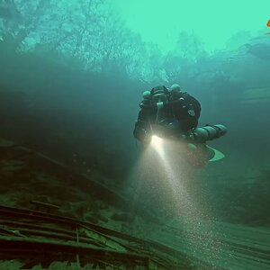 OrcaTorch Handheld Primary Dive Light for Tech Diving