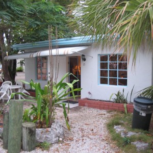 Capt's Quarters at the Hungry Pelican- Key Largo
