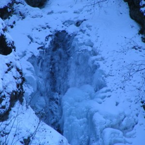 Thunderbird_falls_walk_12