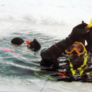 Ice_Diving_in_Alaska_3