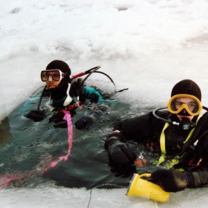 Ice_Diving_in_Alaska