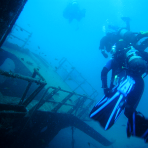 2007-2-24_-_Dive_14_-_Puerto_Calleta_-_wrecks_-_Wreck_1_off_Puerto_Calleta.