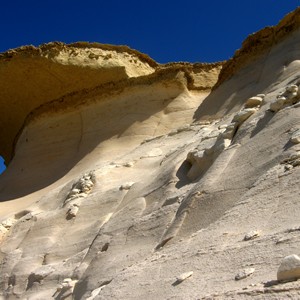 2007-08-15_Dive_2_-_Double_Arch_Reef_-_Outcrop_above_salt_pans_2