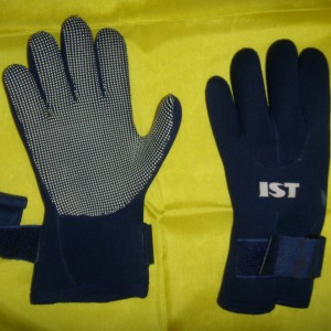 IST gloves