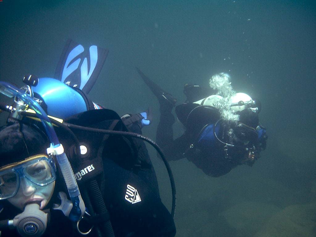 041705 NC Wreck Divers at Lake Rawlings, VA
