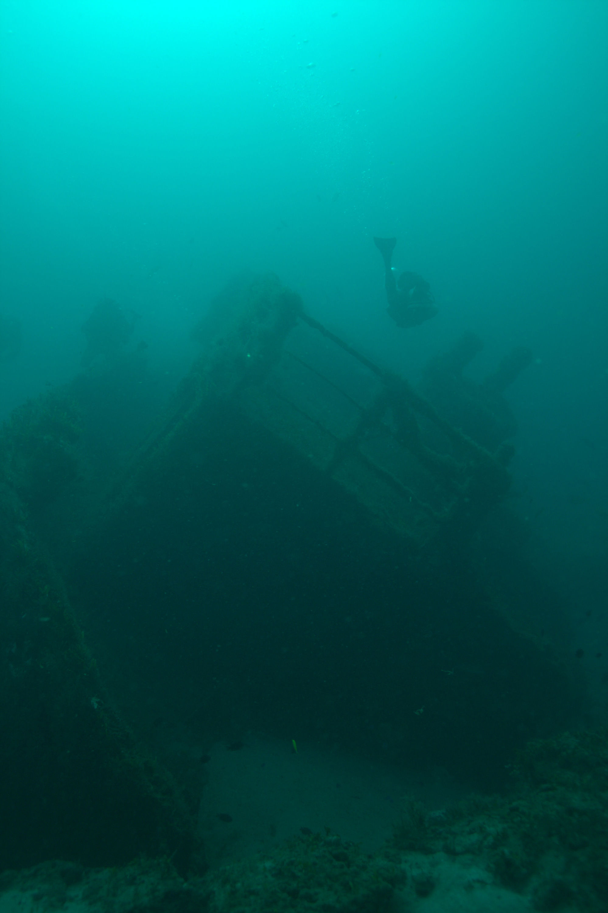 11Oct09_Wreck_in_the_mist