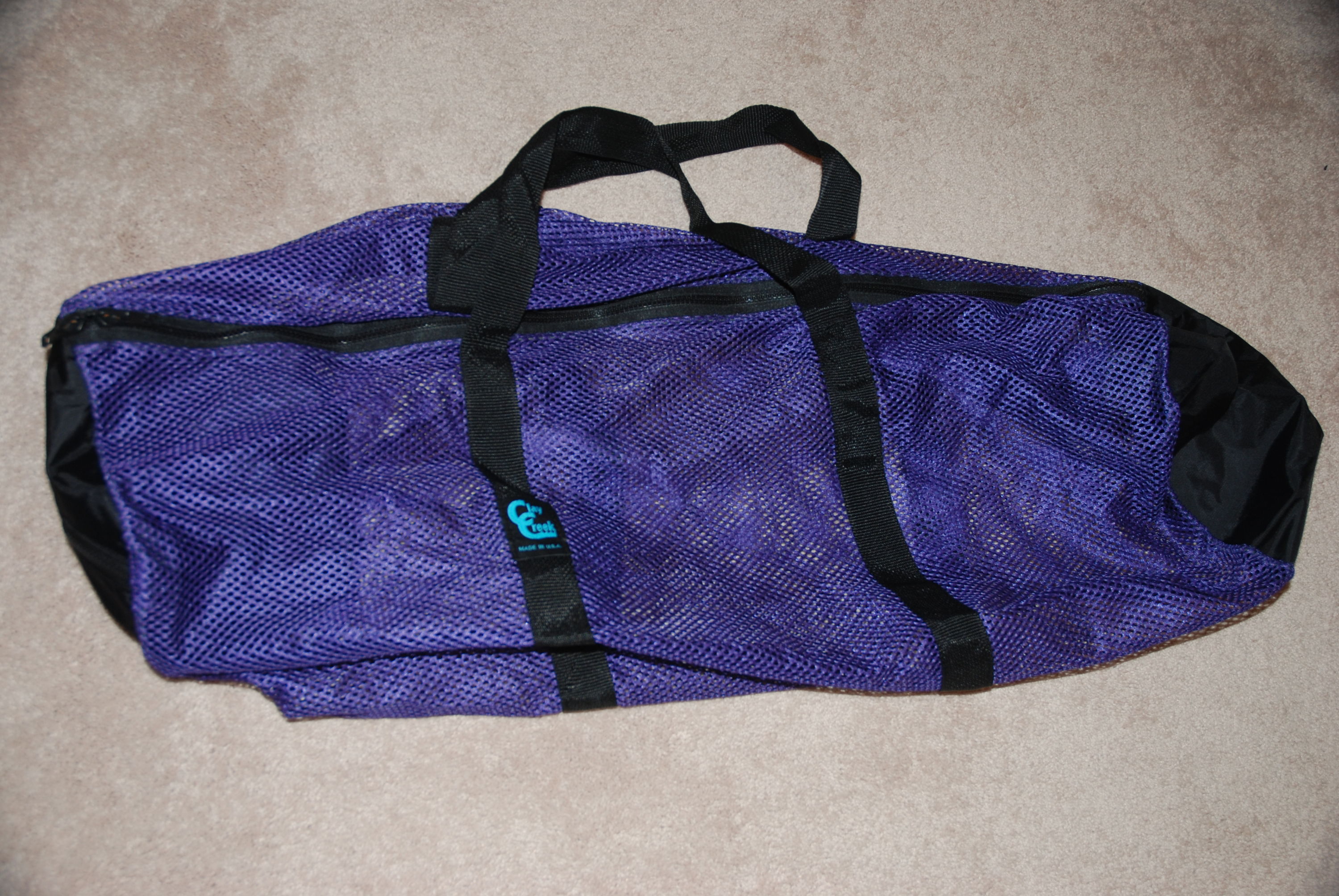 2009 Clay Creek mesh gear bag