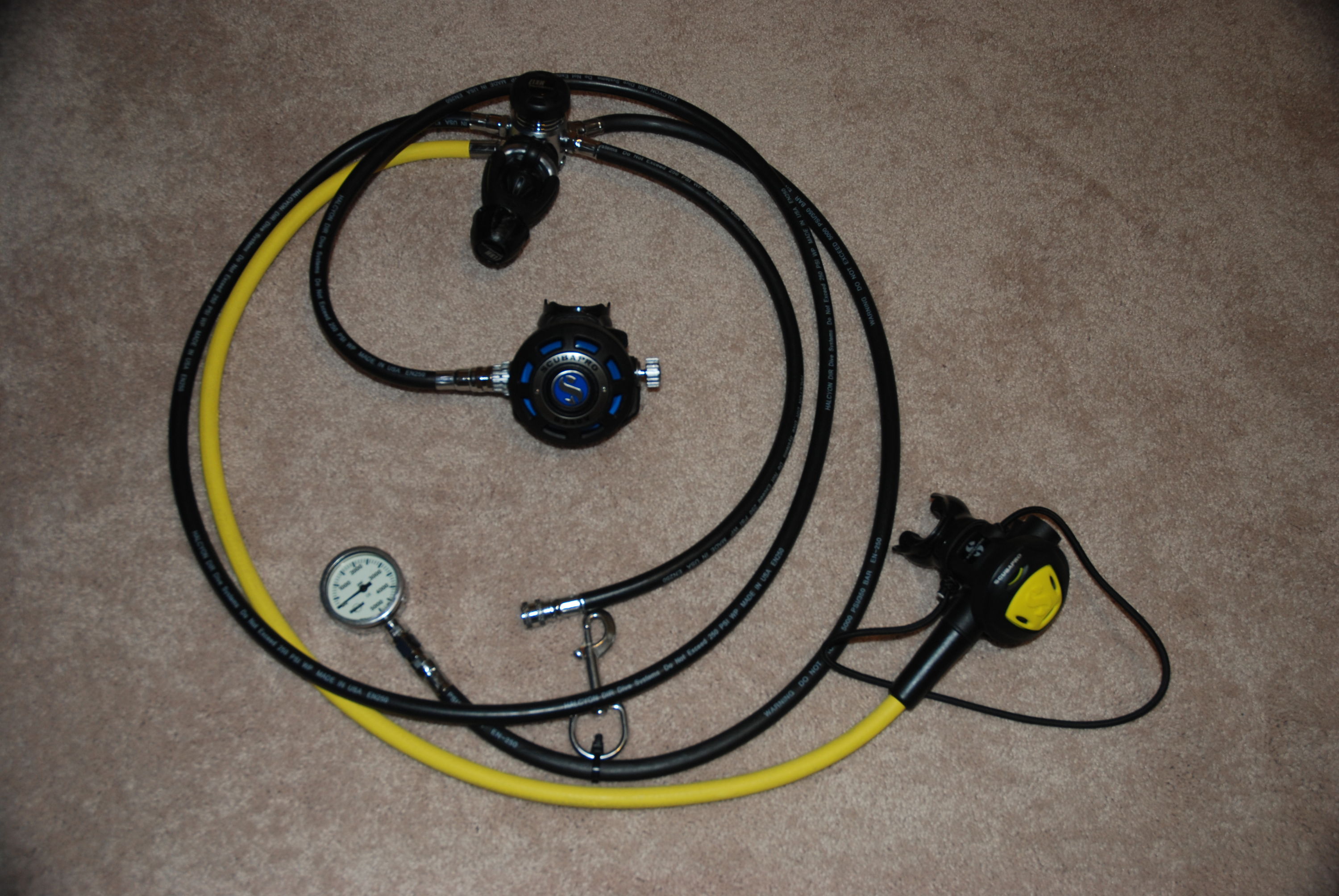 2009 Scubapro Mk17/G250V, R295 octo, Highland pressure gauge