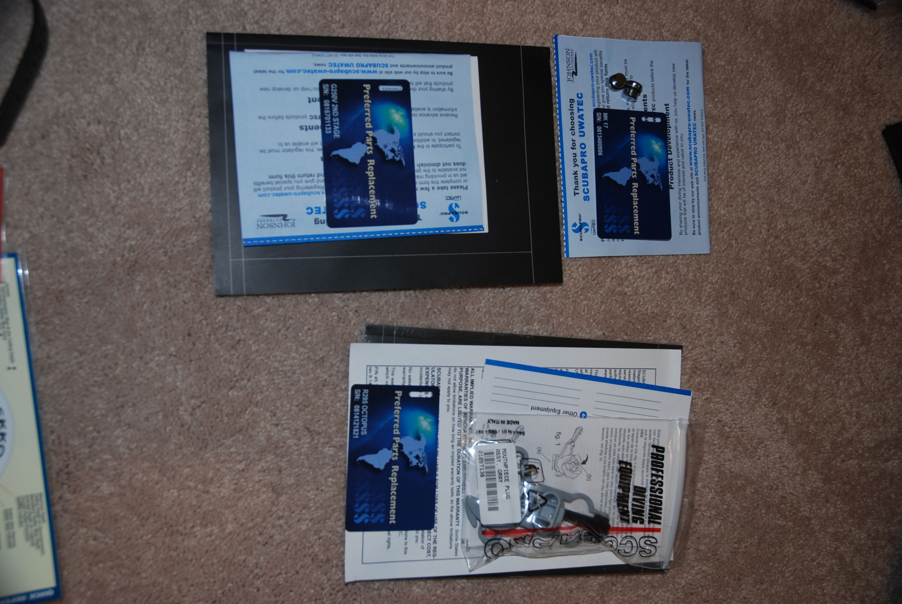 2009 Scubapro Mk17/G250V/R295 warranty cards & manuals