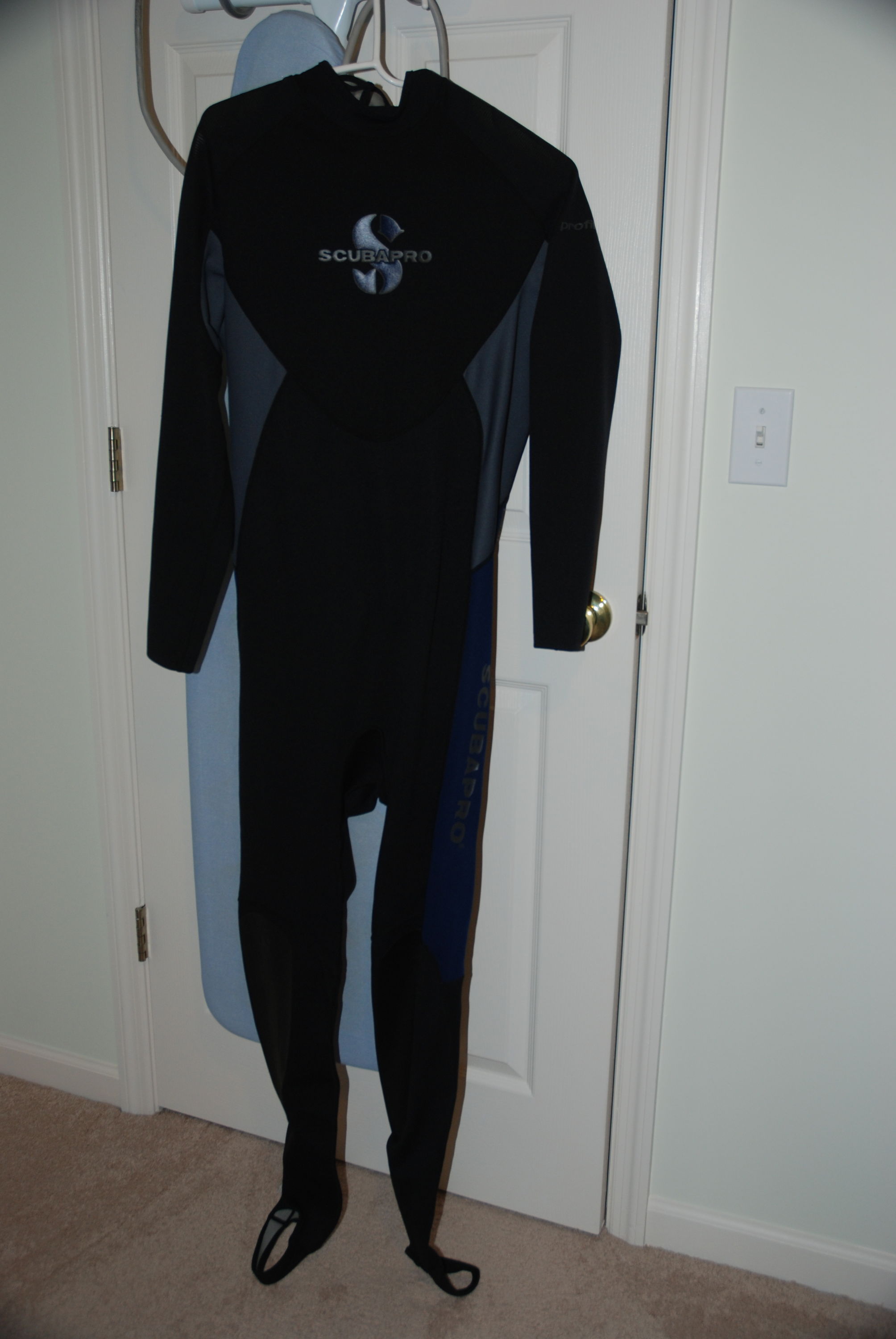 2009 Scubapro Profile .5mm wetsuit size XL