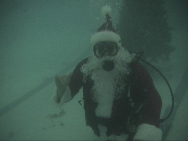 An Underwater Christmas - Santa