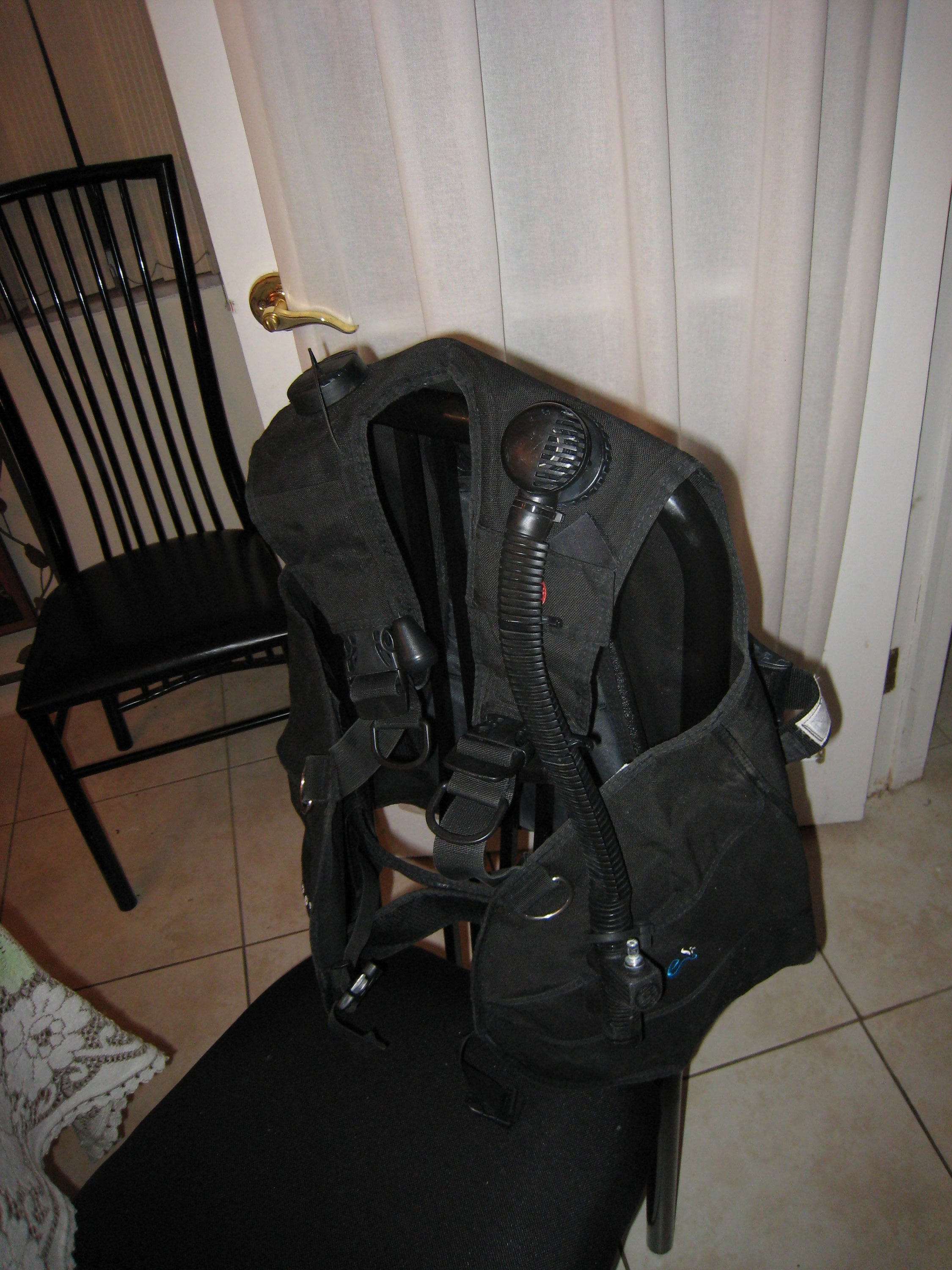 Aqualung Wave BCD Size Medium