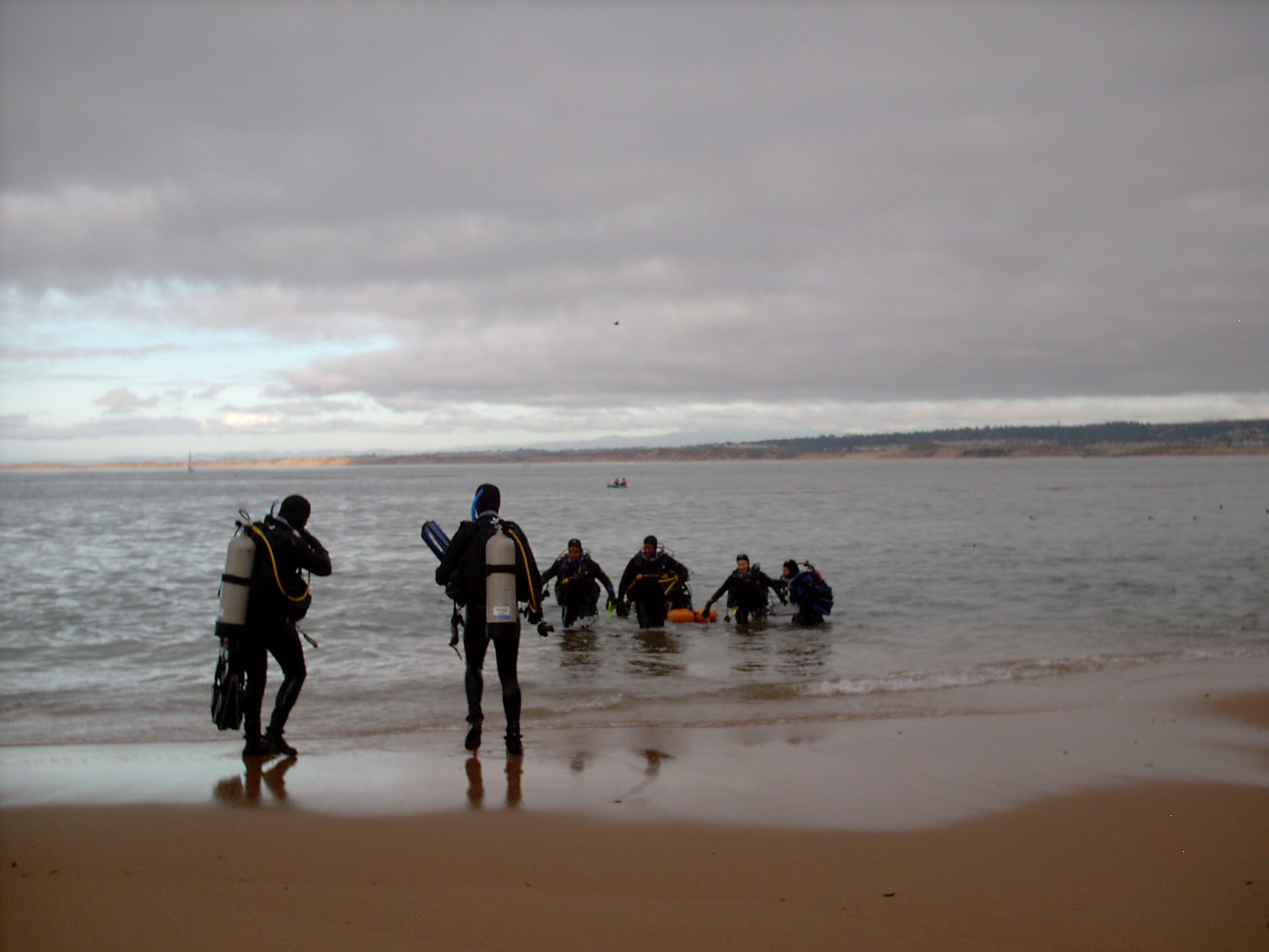 Breakwater first dives