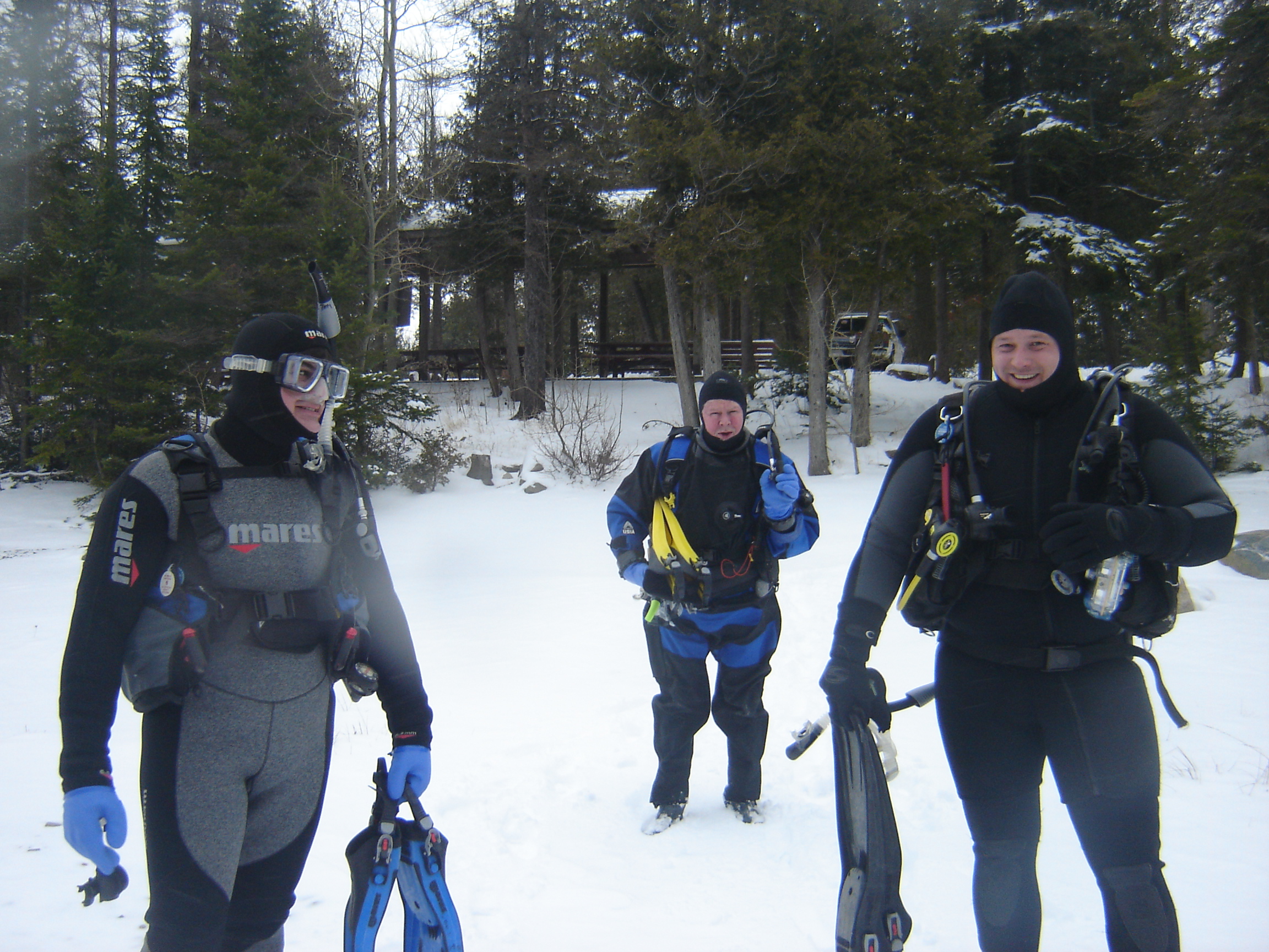 Crazy cold water divers