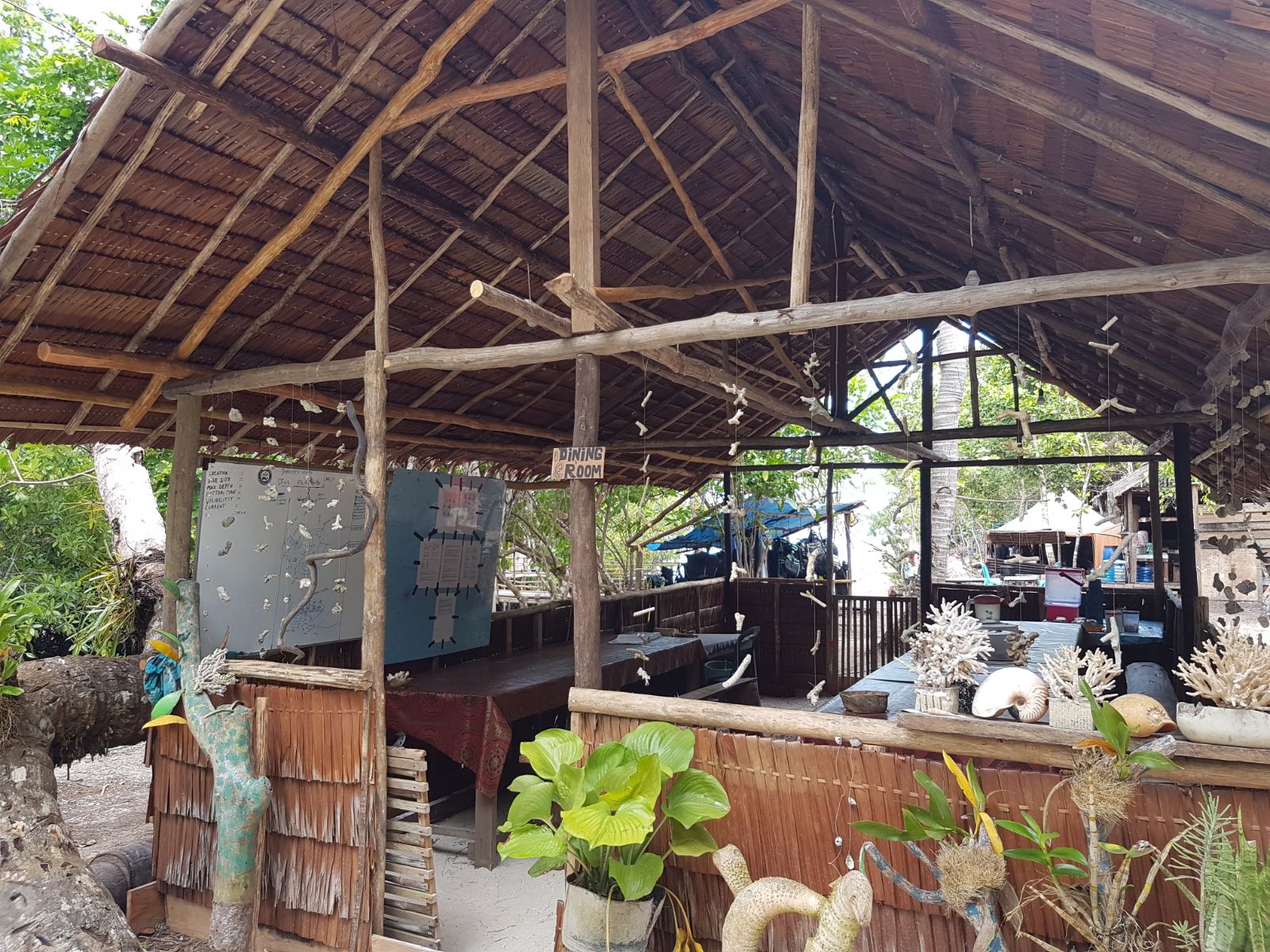 Daroyen Village Dining Area