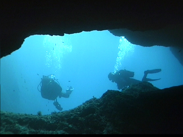 DIVING ALGHERO SARDINIA - CAVE DIVING ( Pool Diving Alghero )