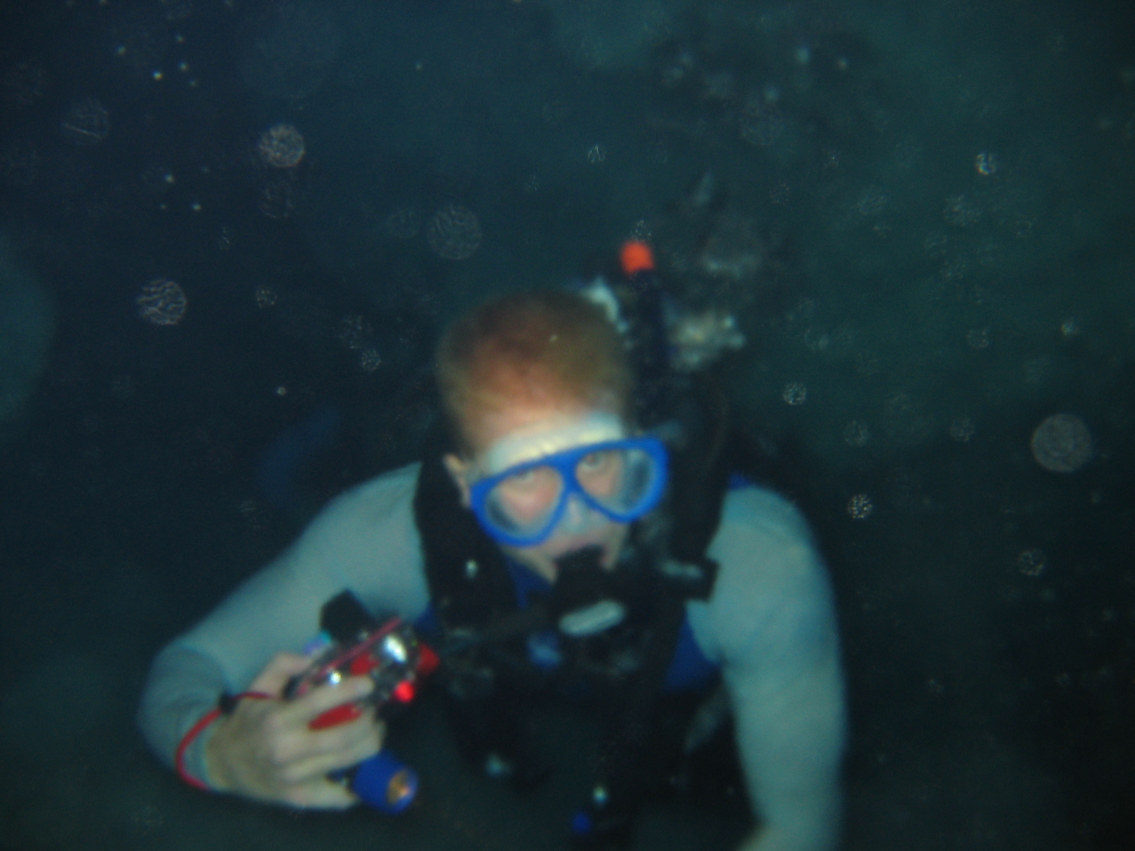 Eric charging through the thermocline! No, the picture isn't out of focus!