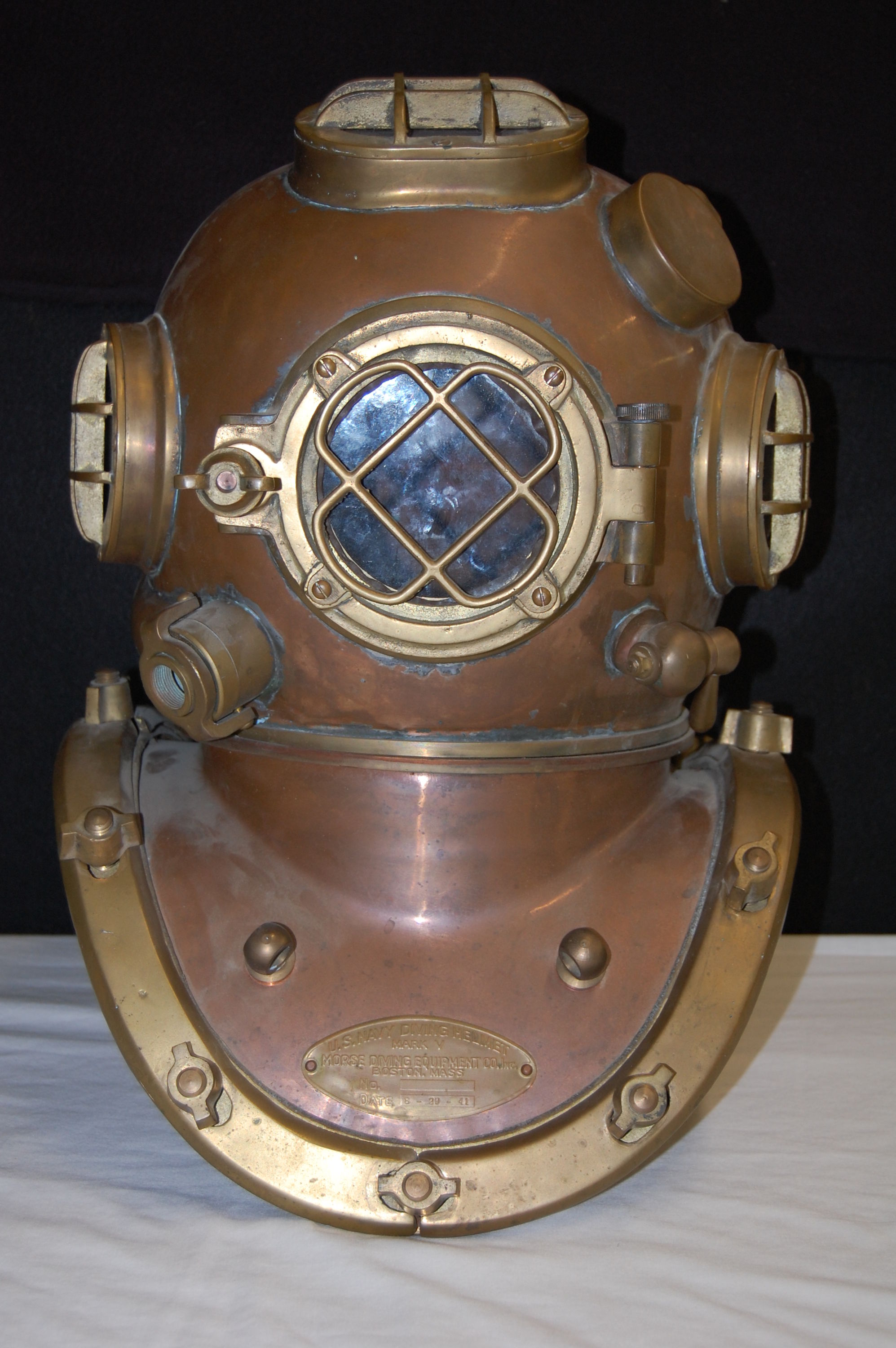 Full 1940s scuba suit including Mark V helmet