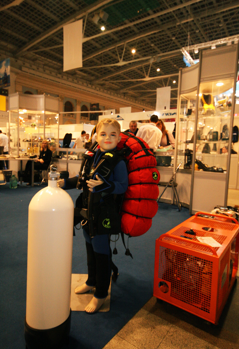 Golden Dolphin Moscow Dive Show