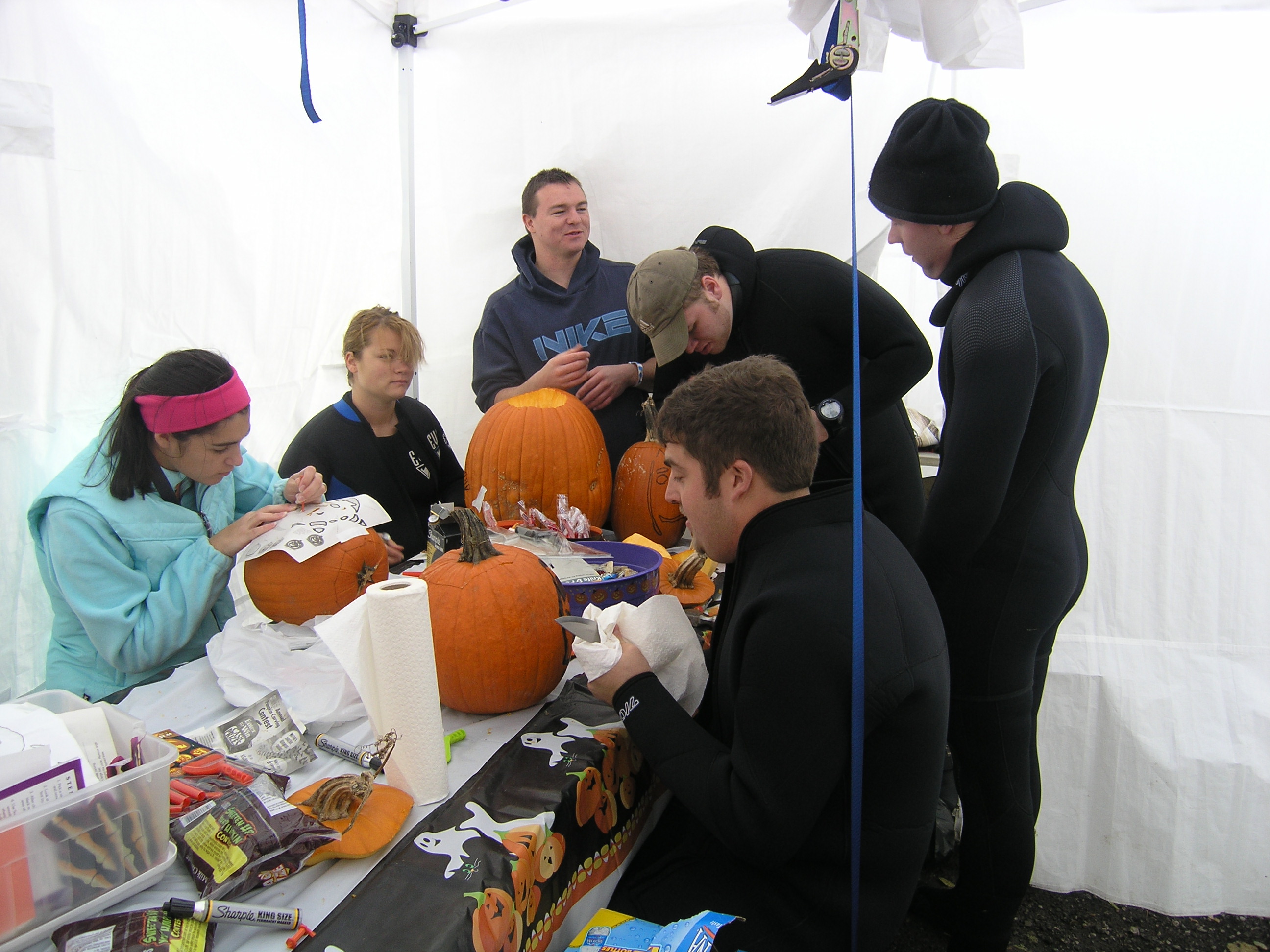 Group pumpkin prepping