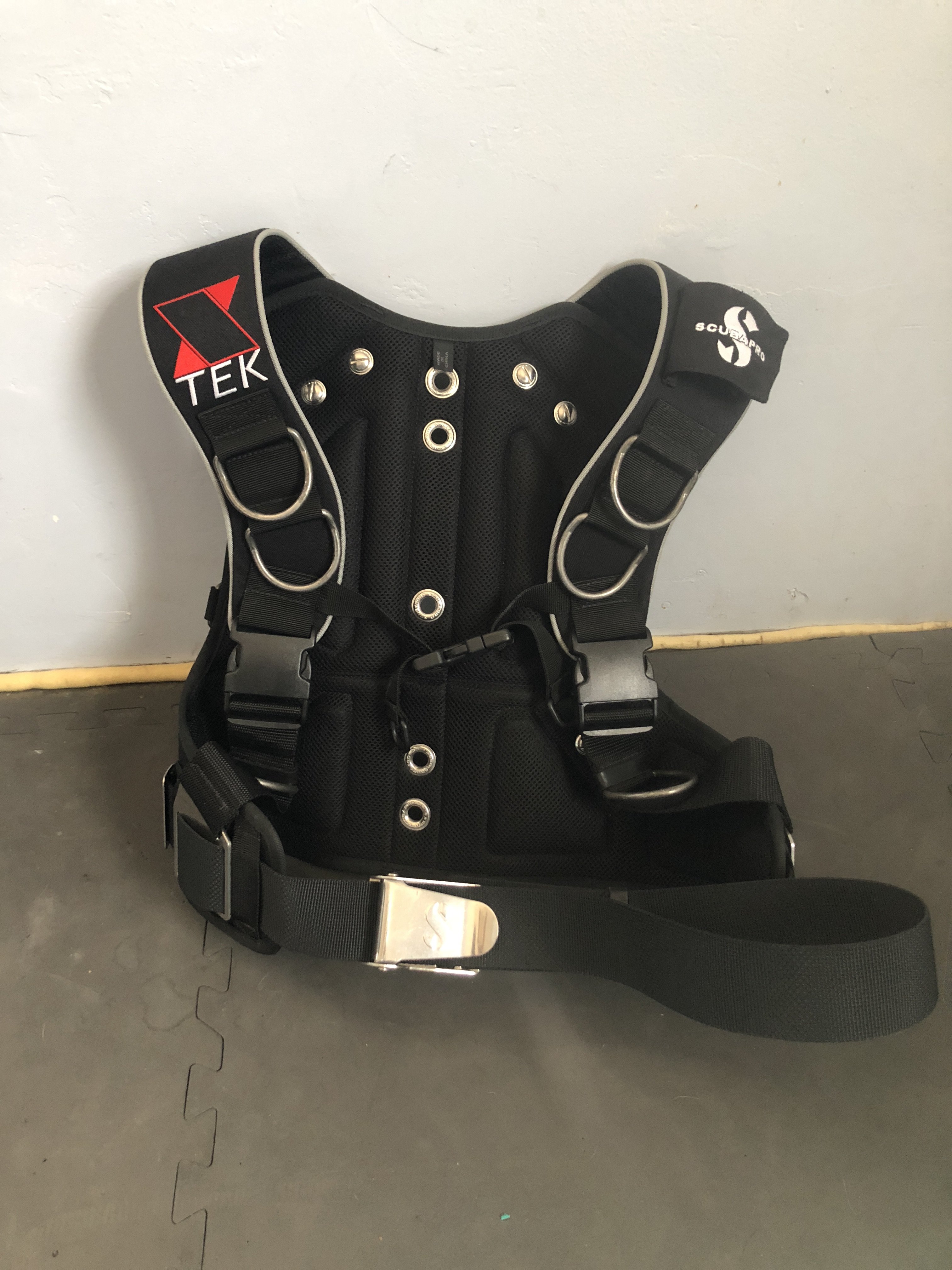 Scubapro harness deals