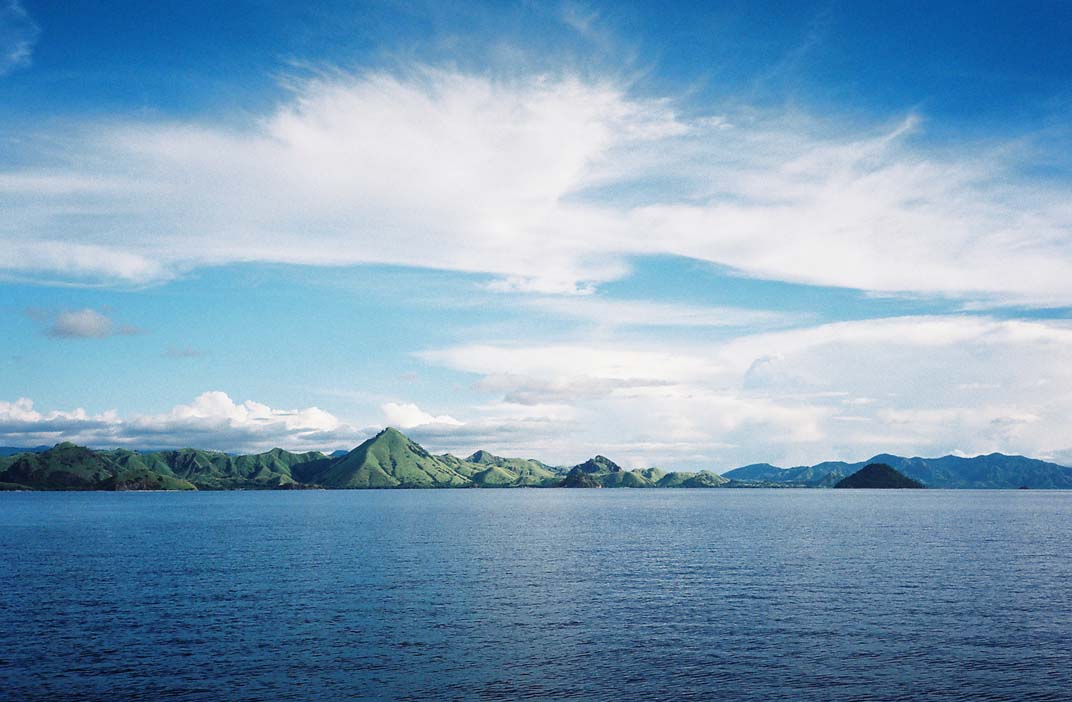 Labuanbajo sea & sky