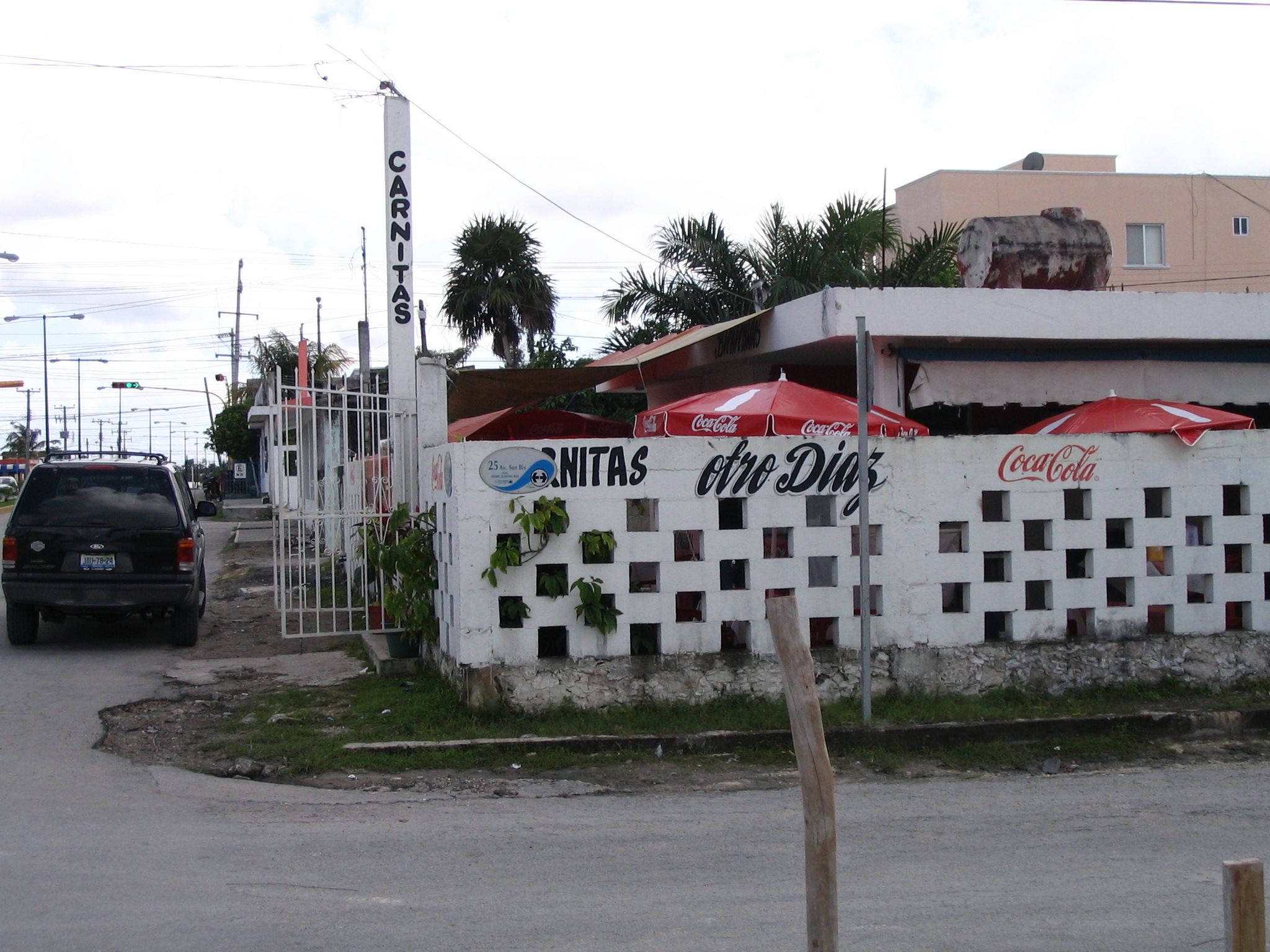 Little taco stand "Autro Diaz" for great pork tacos