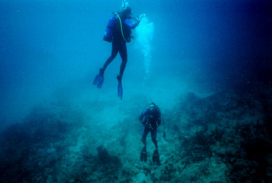 LL23 - Divers Ascent