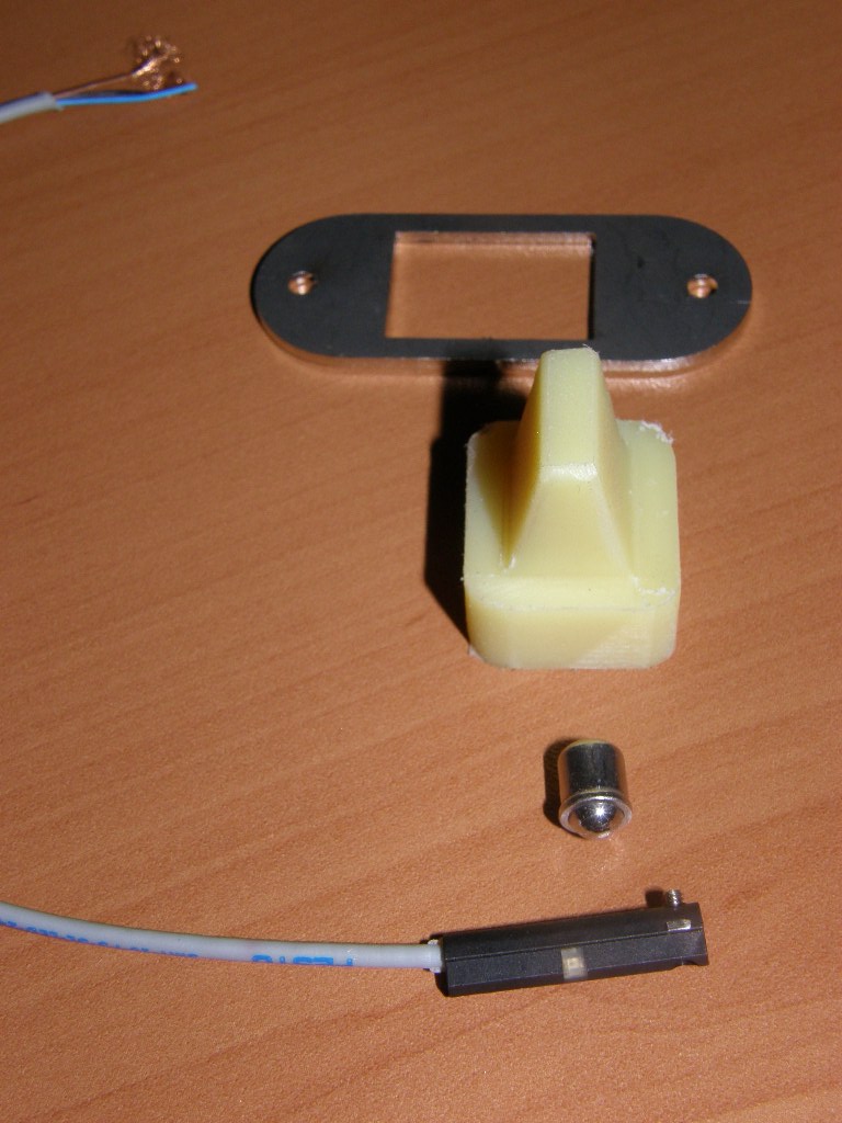 MAGNET SWITCH assembly