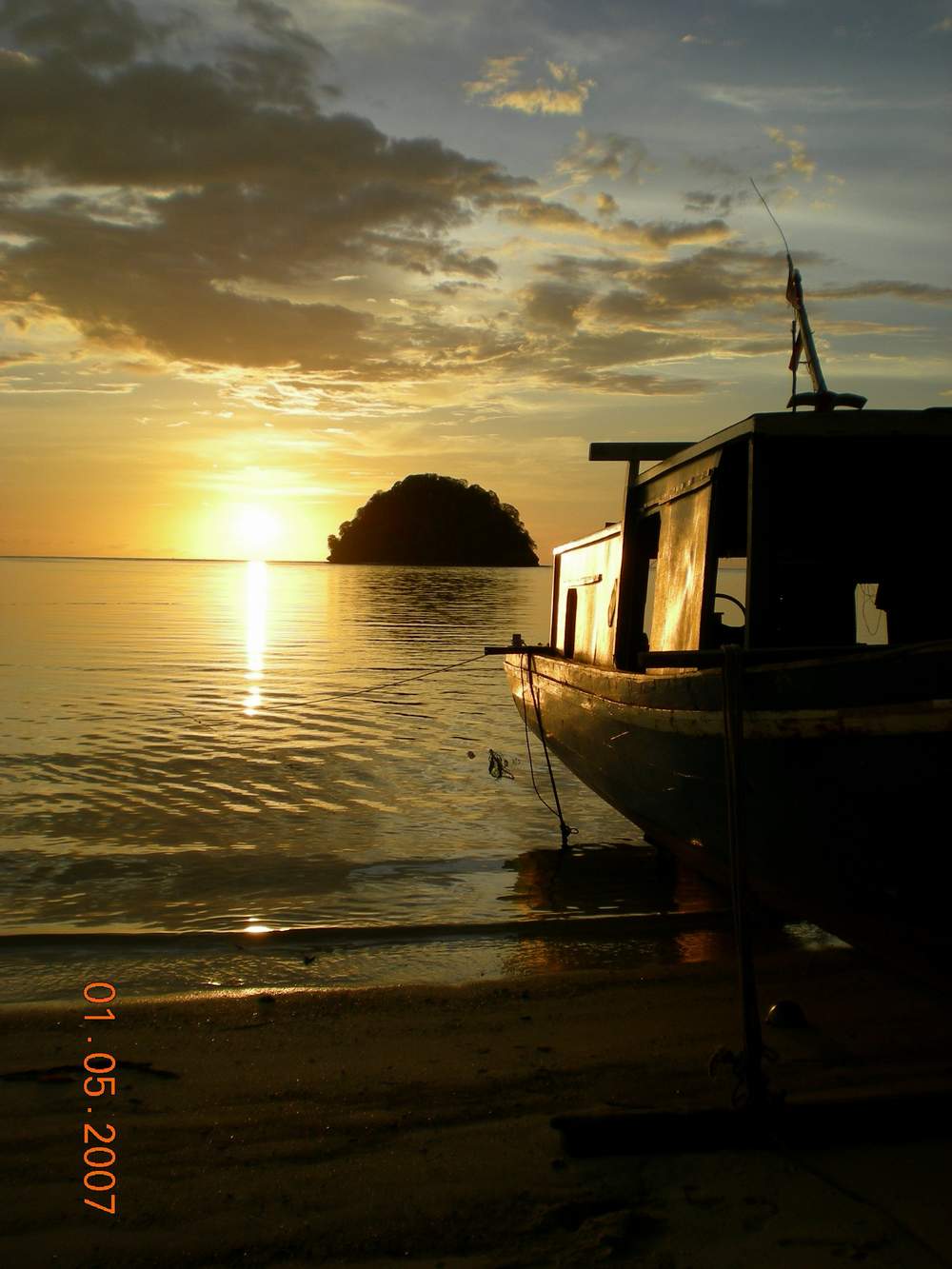 Mantanani Besar Island 2007