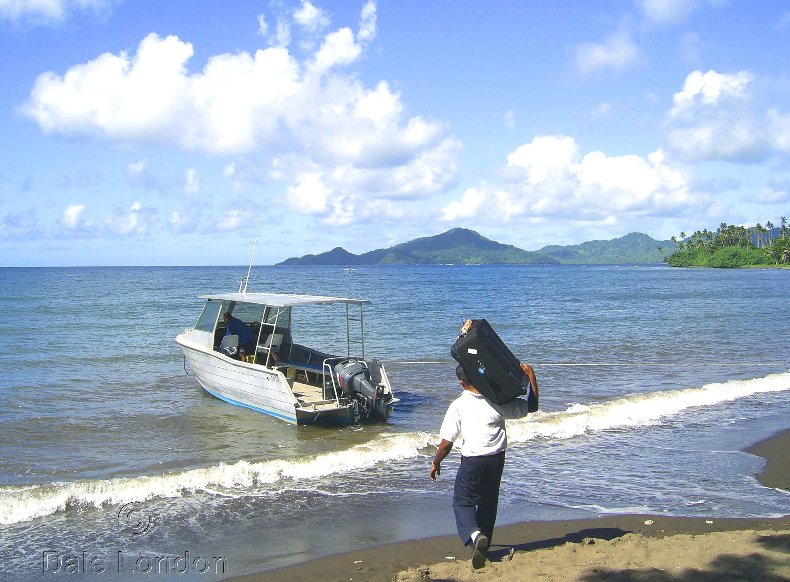 Matangi dive boat