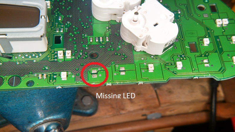 Missing LED on the cluster.