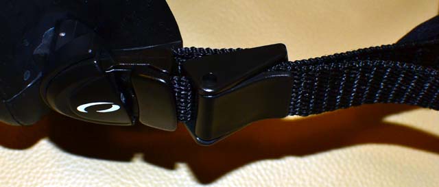 Neoprene strap cam buckle